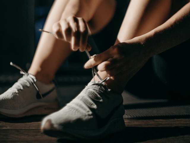 Boxing footwork with a mobile app